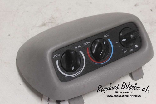 Yc3z19980ba console centrale - yc3z19980ba,